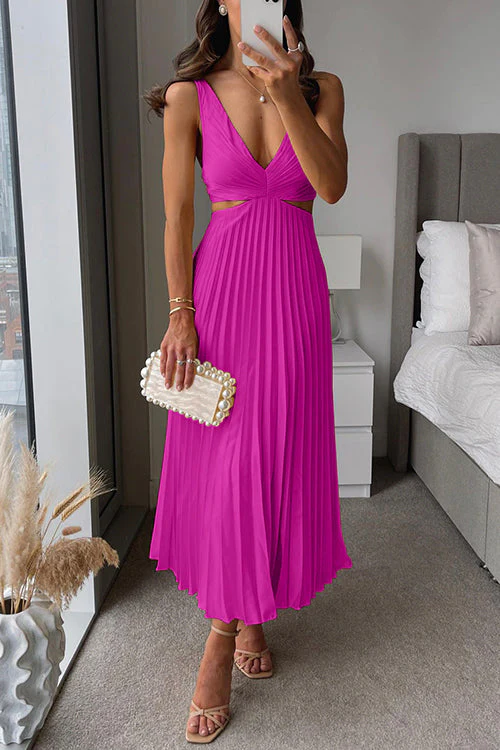 Elle | Flowing pleated dress