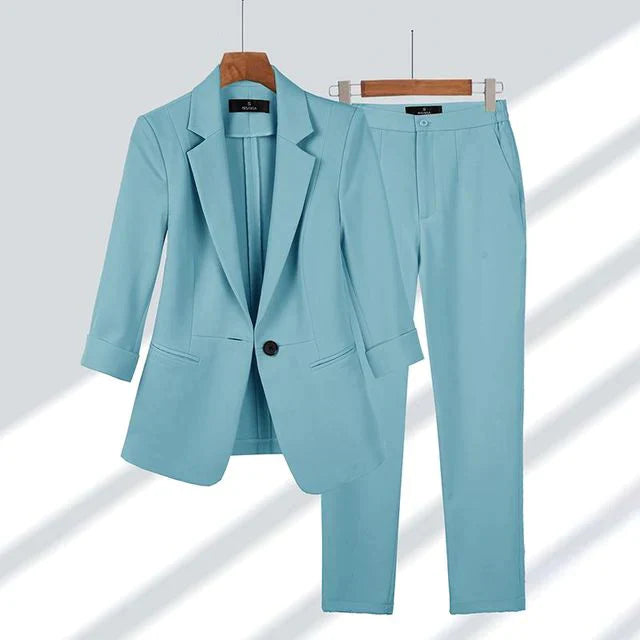 ELISABETH™ | Office Chic Look