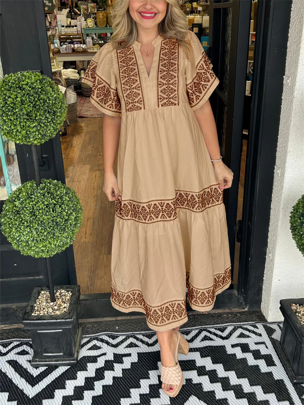 Elle | Flowing boho dress with V-neck