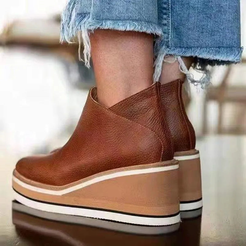 Elle | Stylish ankle boots