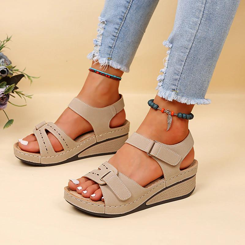 Elle | Everyday orthopaedic sandals