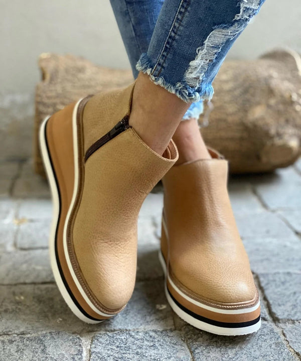 Elle | Stylish ankle boots