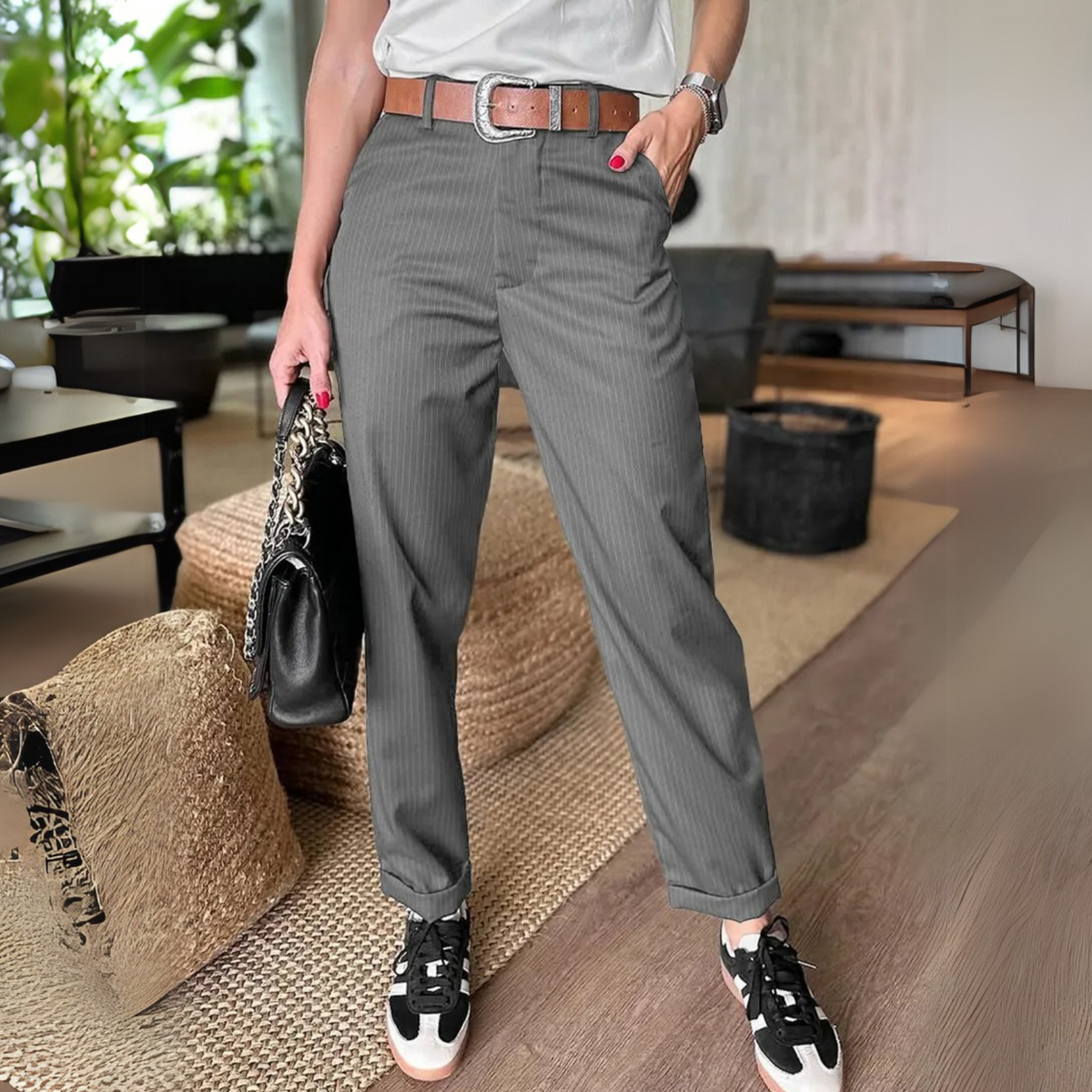 Elle | Elegant tailored trousers