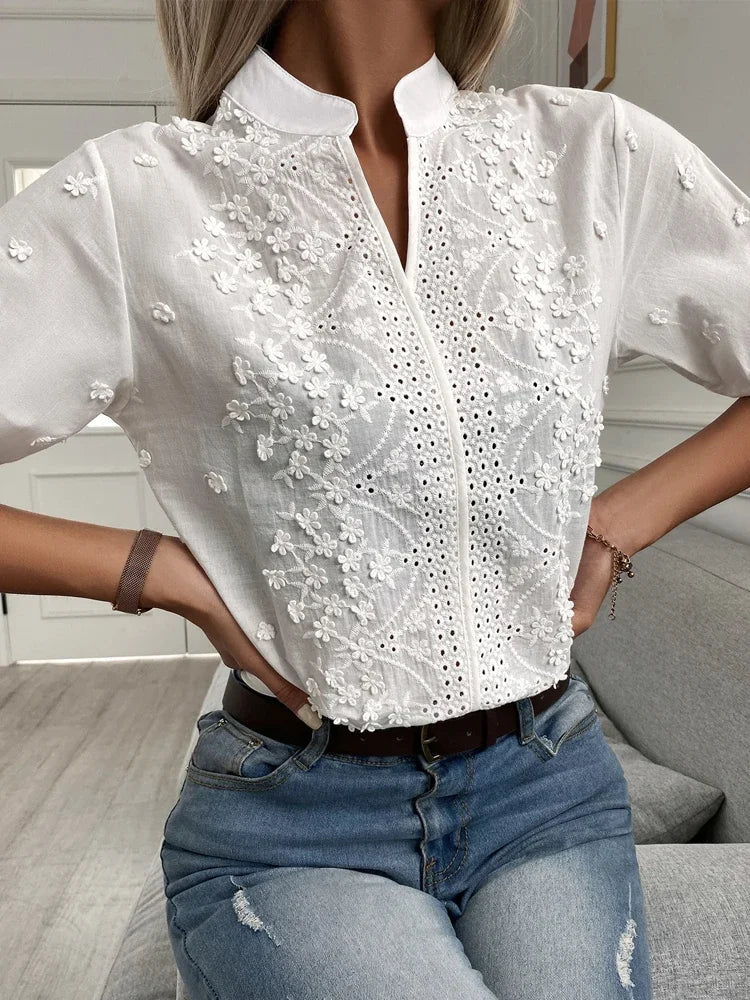 Elle | Elegant detailed blouse