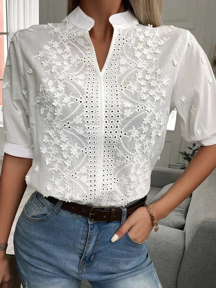 Elle | Elegant detailed blouse
