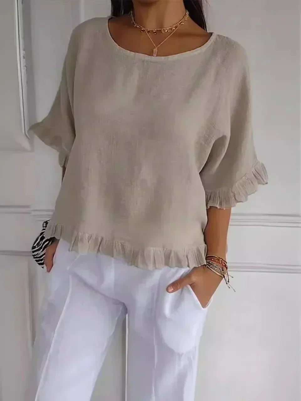 Elle | Cotton linen blouse with ruffles