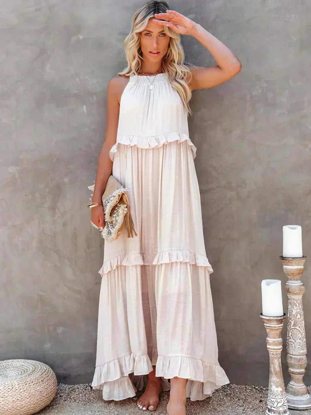 Elle | Maxi dress with halter neck and ruffles