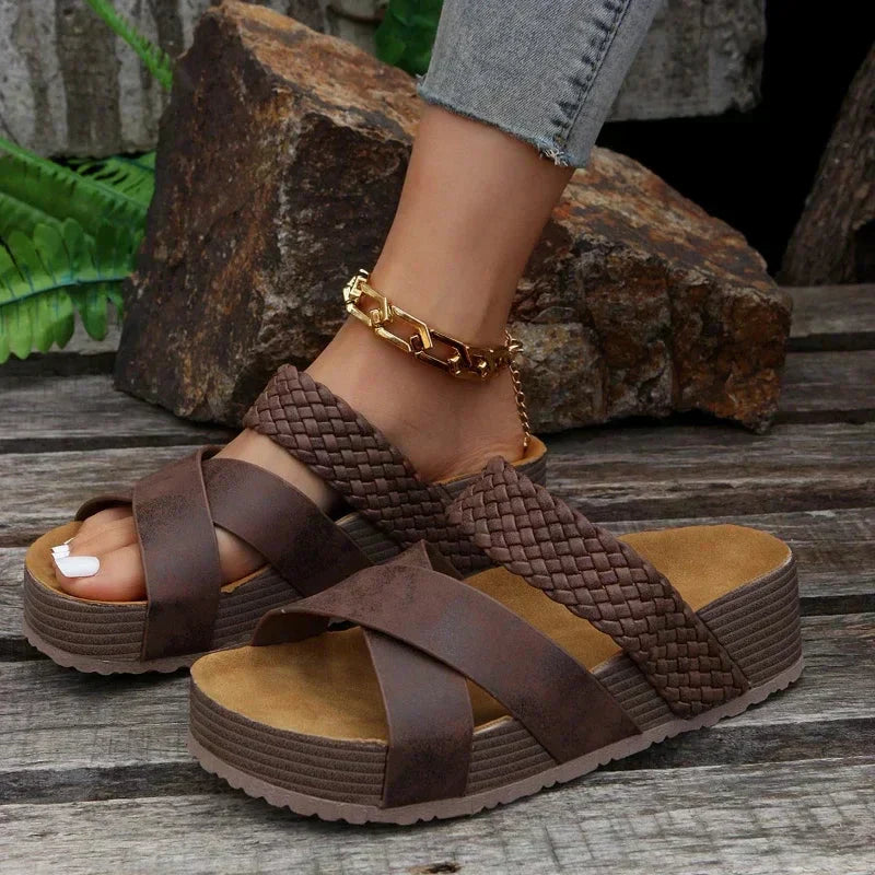 Elle | Orthopaedic leather sandals