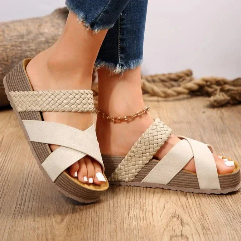 Elle | Orthopaedic leather sandals