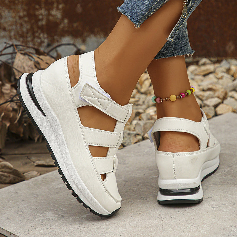 Elle | Breathable sandals with closed toes